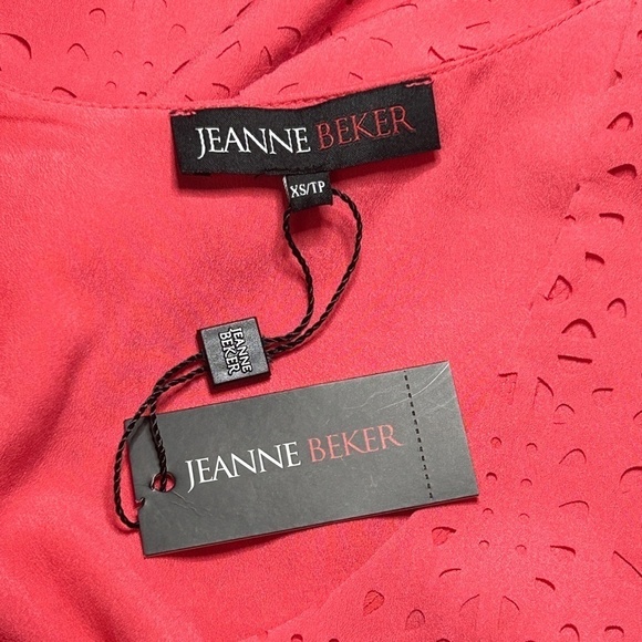 Jeanne Beker Top Tank Blouse Laser Cut Design Sleeveless Cheater Cut Pullover - Picture 9 of 12